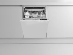 Beko DIN28R22 Integrated Dishwasher 9.5 Litres Aquaintense 